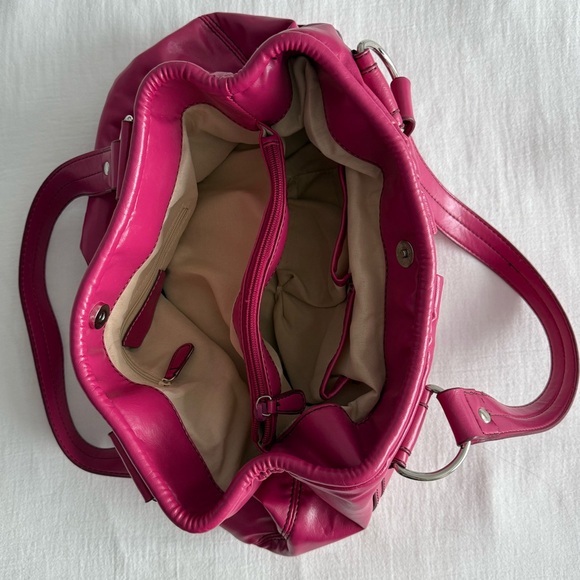 Y2K Pink Shoulder Bag w/ Silver Hardware - Picture 7 of 8